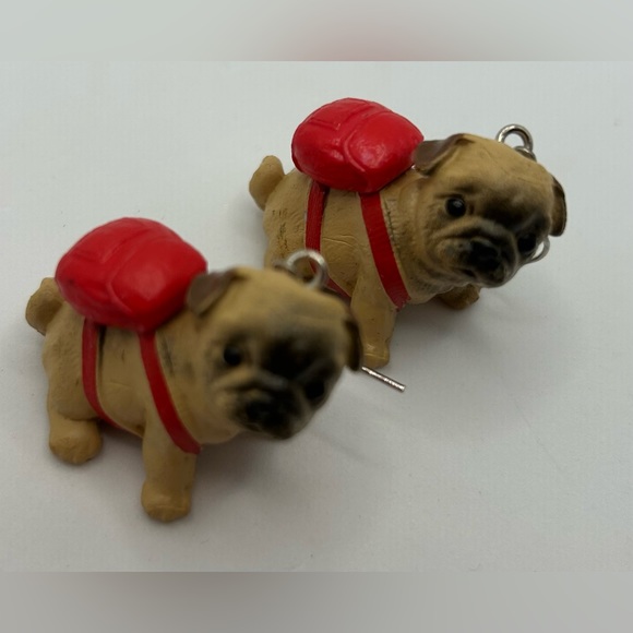 Pug Dog with red backpack Dangle earrings - Picture 2 of 2